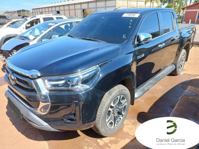 TOYOTA HILUX 2.8 22/22