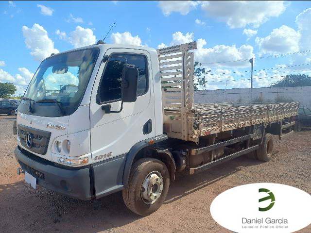 MERCEDES BENZ ACCELO 20/20